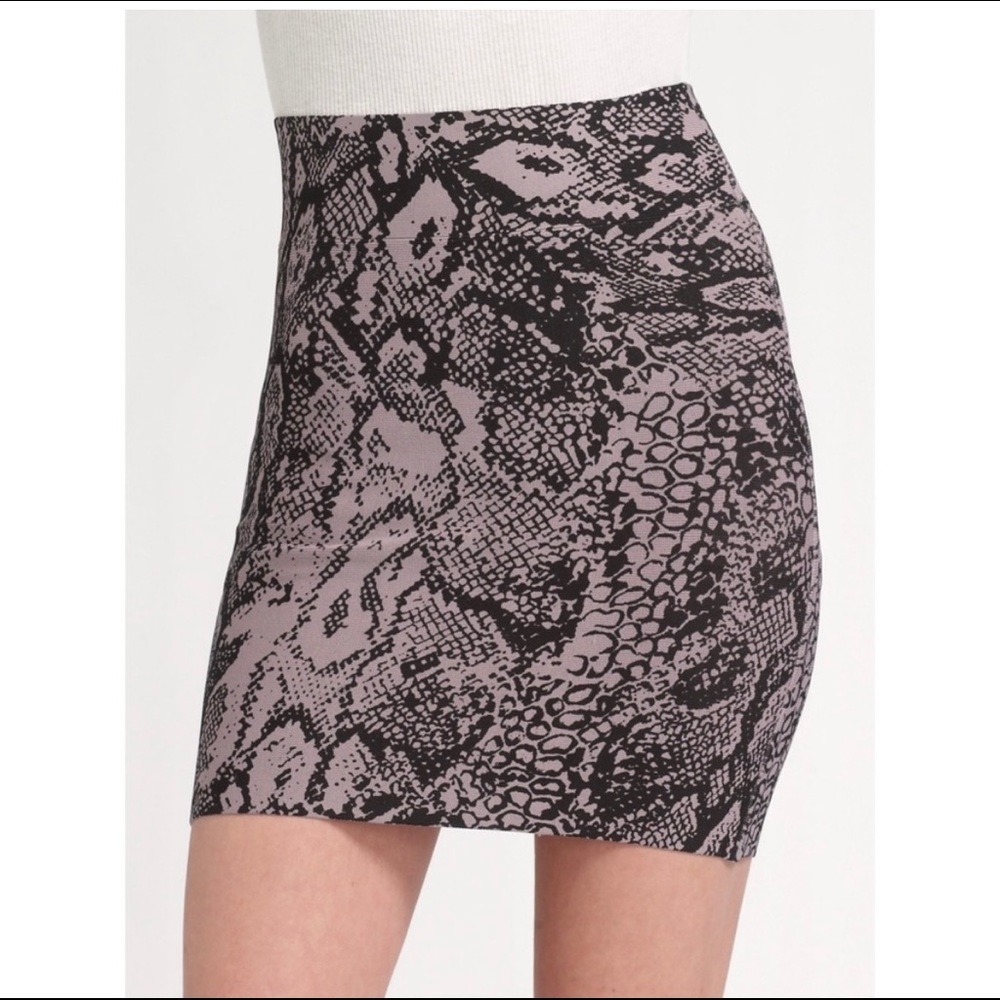 NWOT BCBG bandage skirt